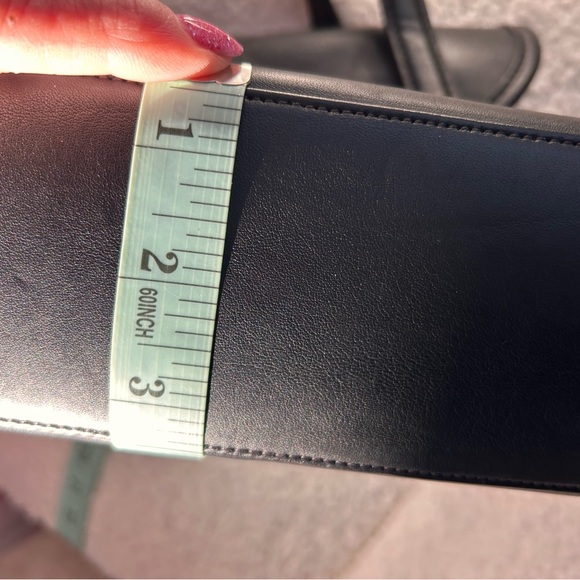 Vintage Coach Belmont Black Leather Bag with gold hardware - Picture 12 of 15